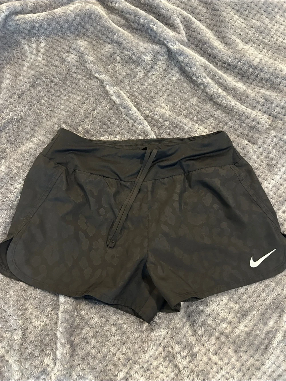 NWOT Amazing Animal Print Leopard Print Black Running Shorts SzM